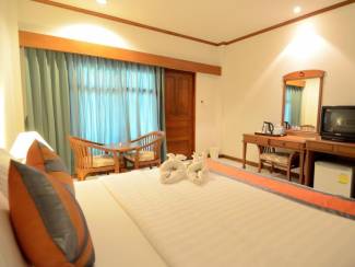 First Bungalow Beach Resort - Deluxe Room For 3 People-Breakfast-Teat and Go Package