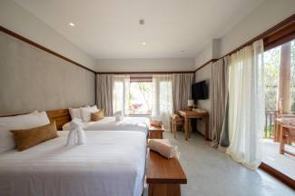 Banana Fan Sea Resort - Premium 2 bedrooms with roof deck and seaview