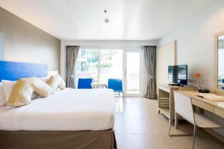 Sunshine Vista Hotel - One Bedroom Suite