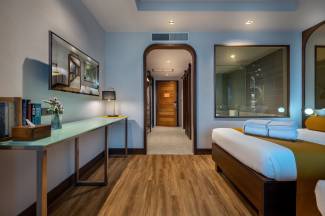 Bangkok Cha-Da Hotel - Deluxe Room ( Double or Twin )