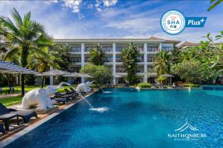 Naithonburi Beach Resort