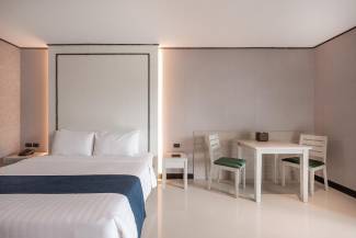 Manhattan Pattaya Hotel - Deluxe Room