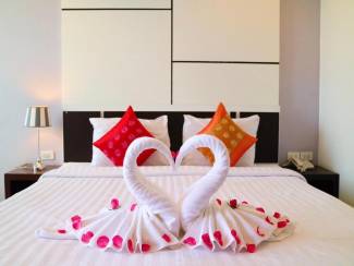 CA Hotel and Residence - Deluxe Double Bed (Room Only)