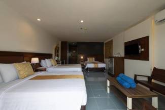 Blue Beach Grand Resort And Spa - Deluxe Triple Room