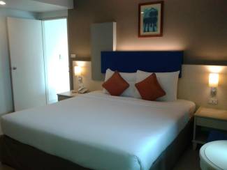Sunshine Vista Hotel - One Bedroom Suite