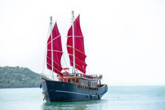 Яхта Красный Барон (Red Baron)