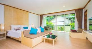 Phuket Island View Hotel - Deluxe Family Room - Room Only