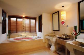 Melati Beach Resort & Spa - Pool Villa